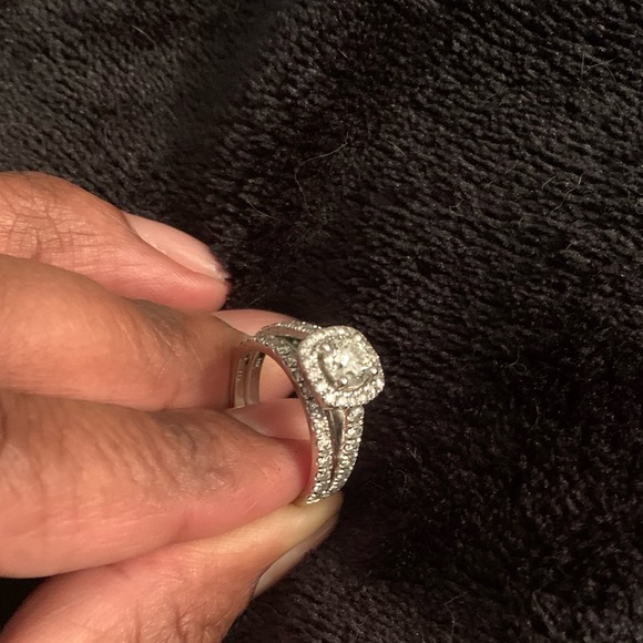 Bridal ring set - Picture 2 of 6